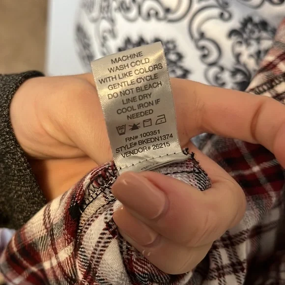 Buckle BKE Eased Hooded Button Down - Picture 10 of 12